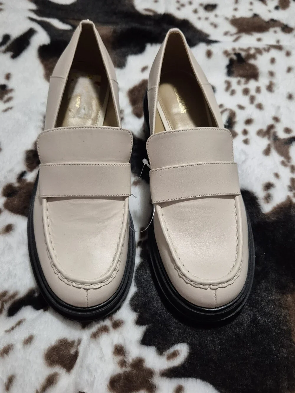 Michael Kors Beige Platform Rocco Loafers..Size:10M